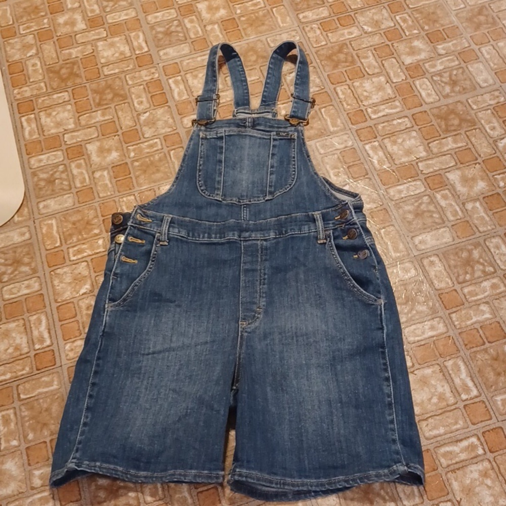 Lee bibed shorts Jean shorts women's size medium
